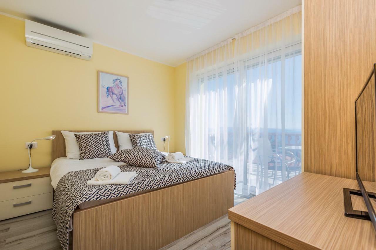 Luxury Apartments Kostrena With Pool Extérieur photo