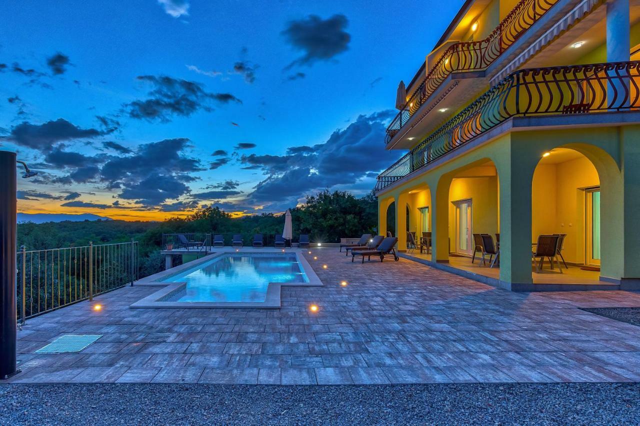 Luxury Apartments Kostrena With Pool Extérieur photo