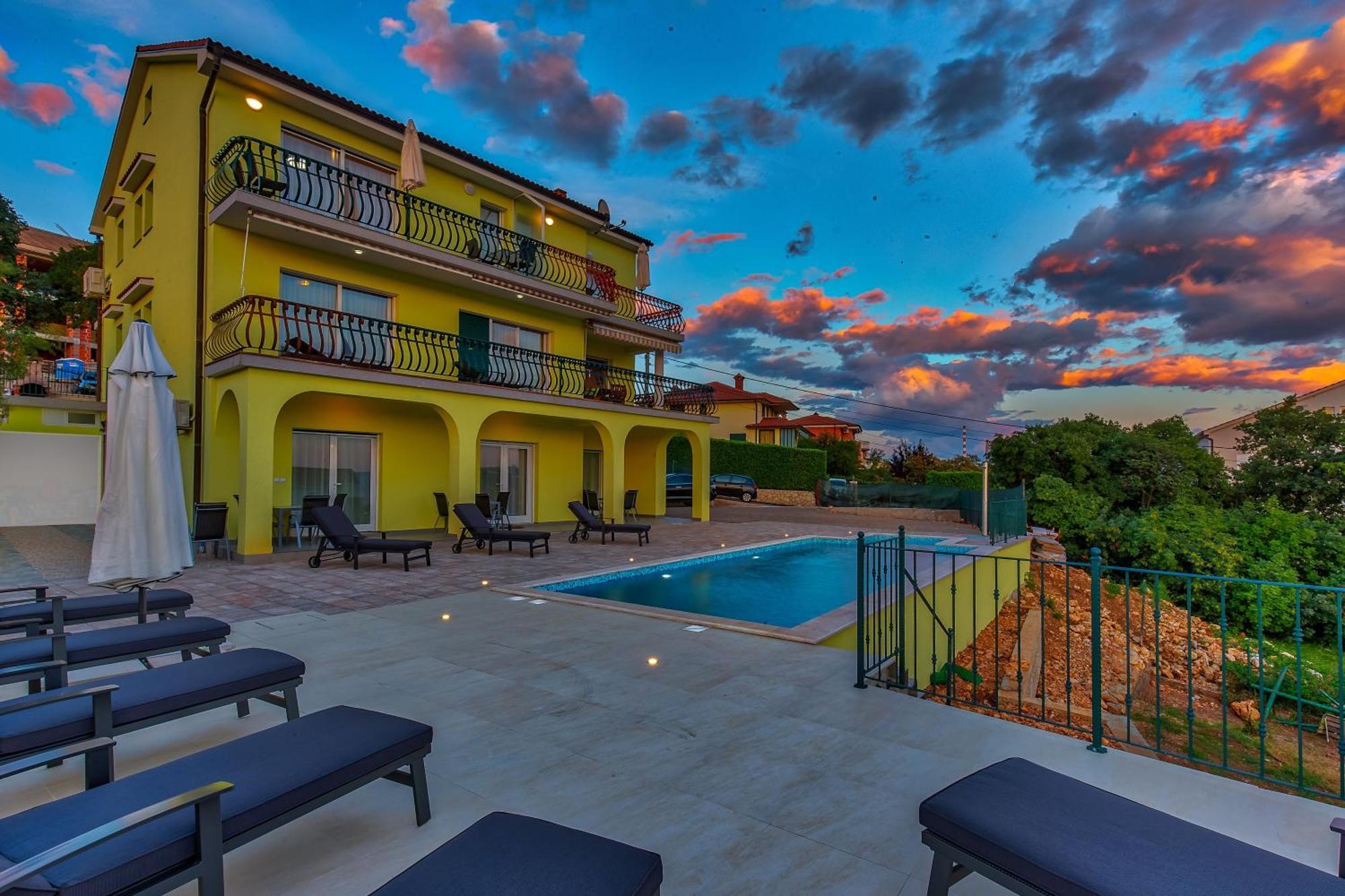 Luxury Apartments Kostrena With Pool Extérieur photo
